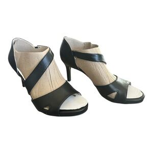 LifeStride Women’s Mega Sandal - Black - Size 10W - New with Box